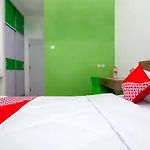 OYO 2808 D\'residence Syariah