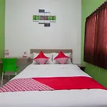 OYO 2808 D\'residence Syariah