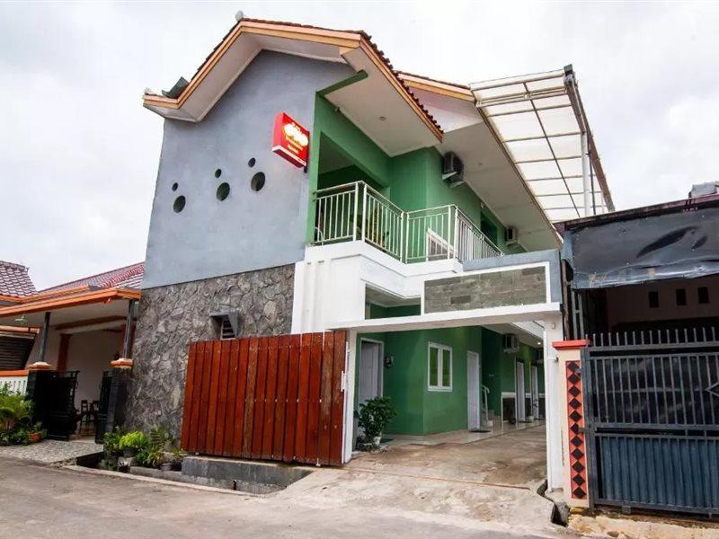 Oyo 2808 D'residence Syariah Hotel