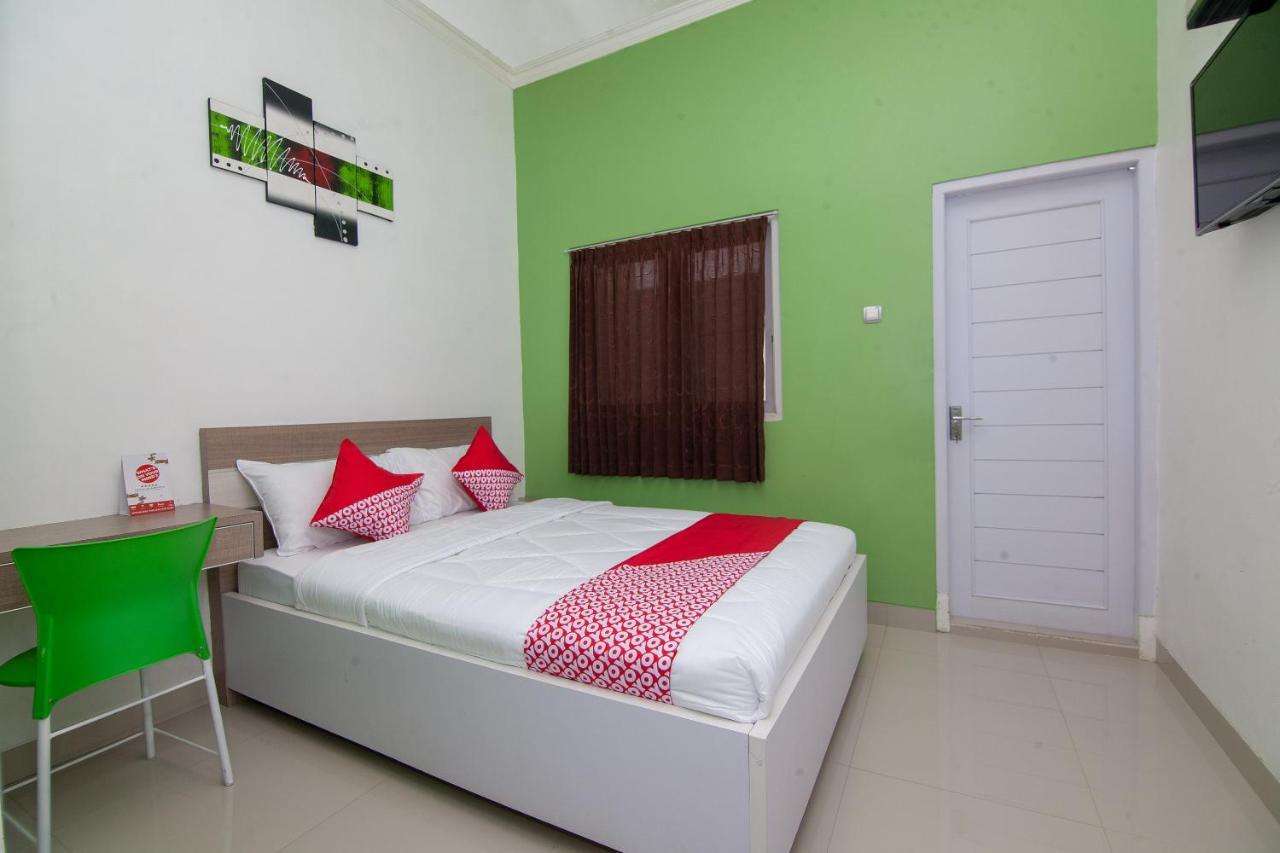 Oyo 2808 D'residence Syariah 2*