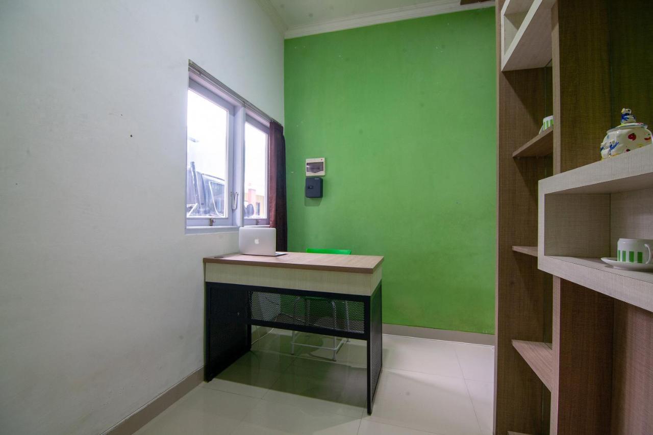 Oyo 2808 D'residence Syariah Hotel 2*