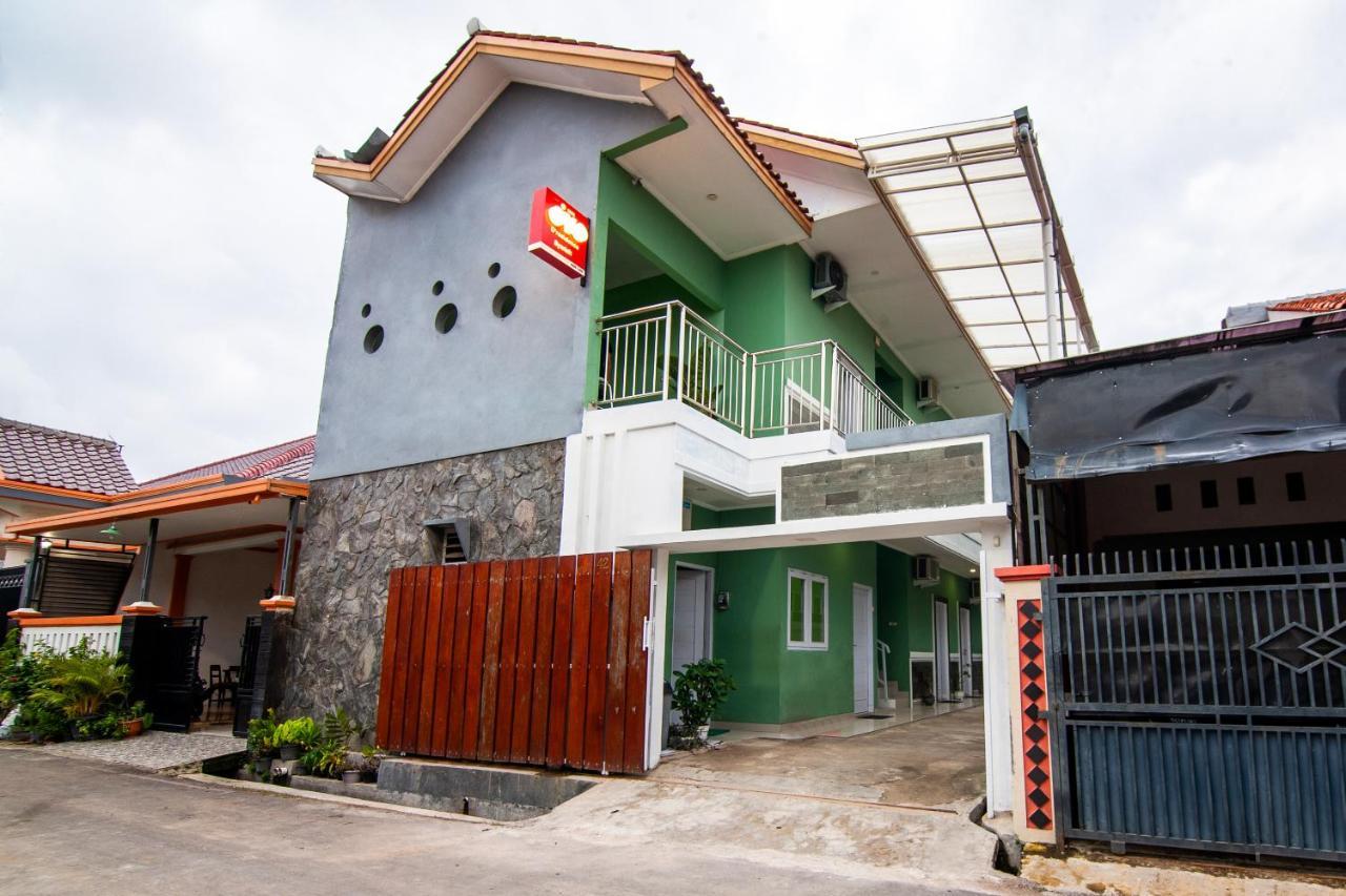 Oyo 2808 D'residence Syariah Hotel Tegal (Central Java)