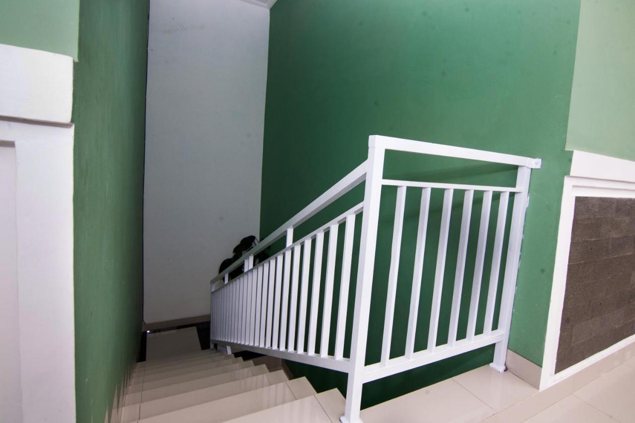 Oyo 2808 D'residence Syariah Hotel 2*